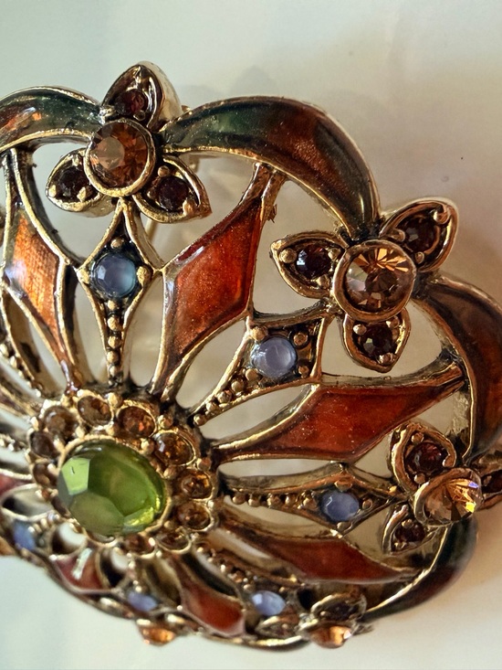 Monet Jewelry - Vintage MONET Signed Round 1.75” Brooch Pin with Enamel & Rhinestone Accents